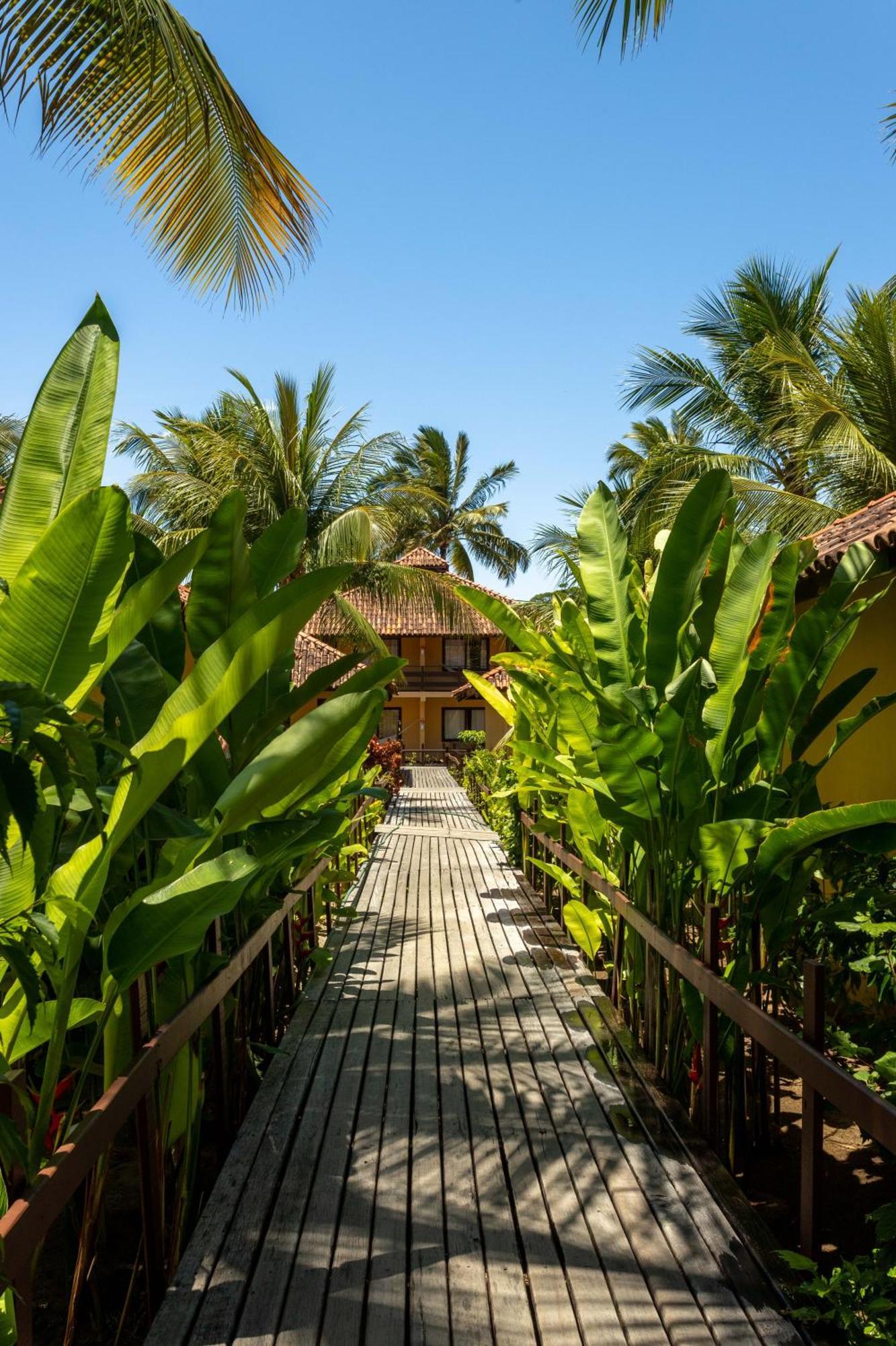 Ocapora Hotel All Inclusive Порту-де-Галиньяш Экстерьер фото